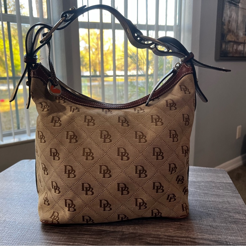 Dooney & Bourke shoulder bag